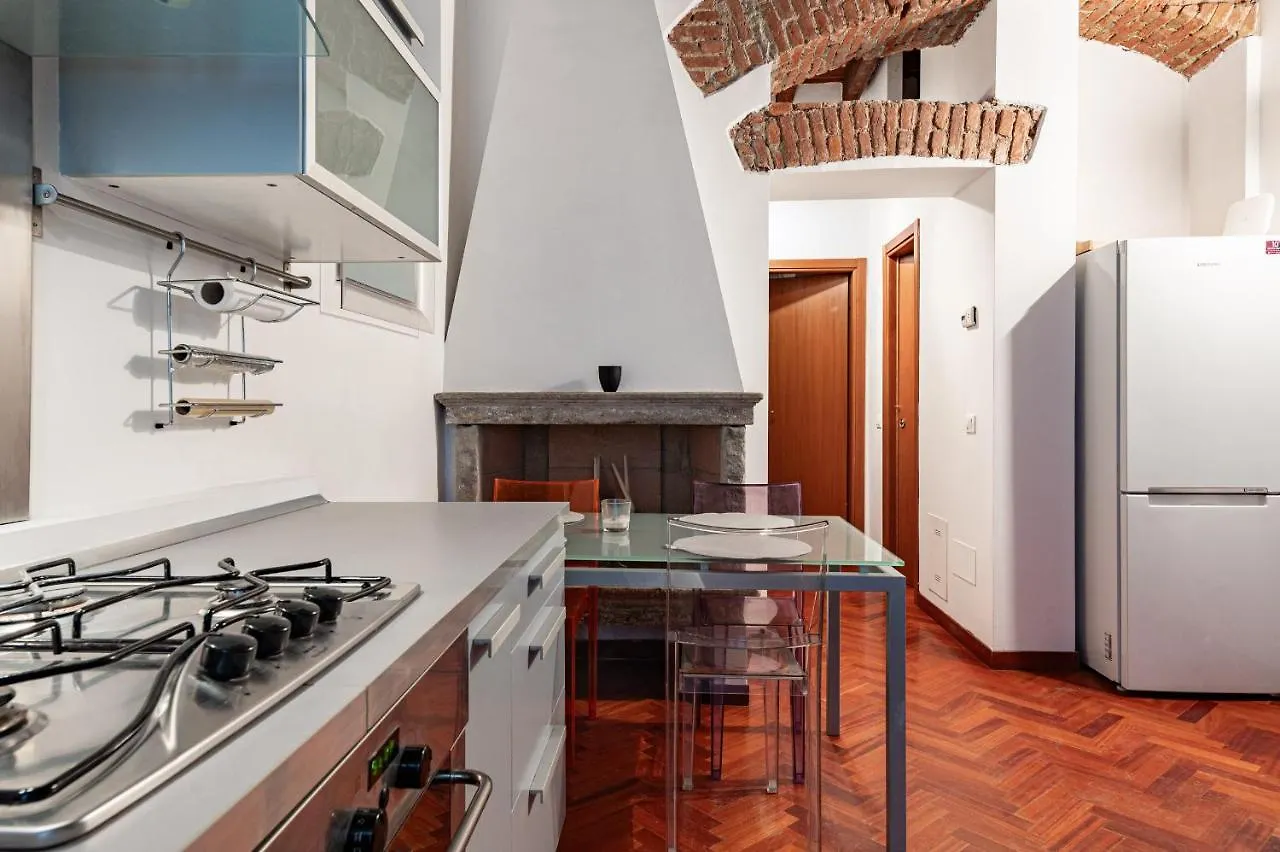 Ticinese Livings Comfy Suite - Full City Center location